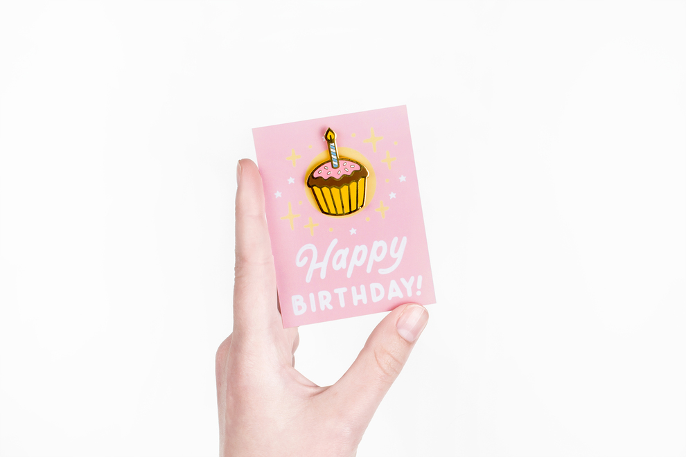 156 birthday cupcake pin detail main