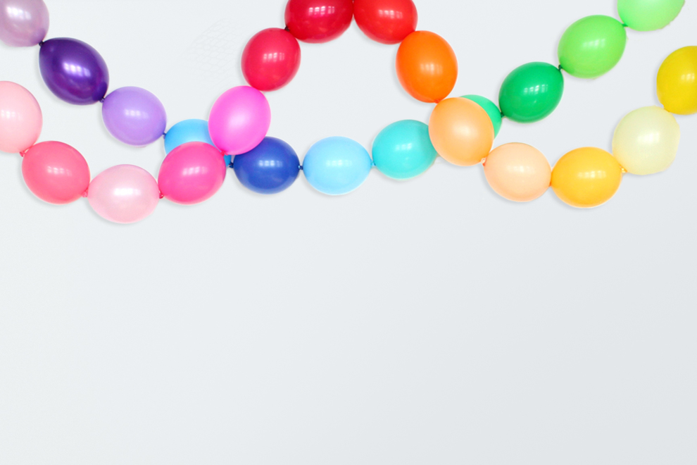 Gtb gift409 rainbow link balloon garland detail main