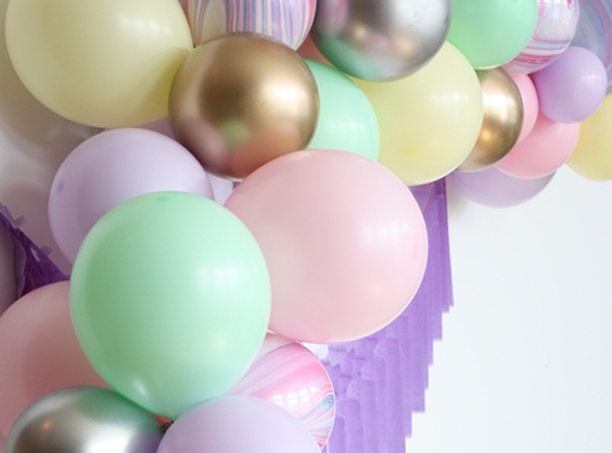 Gtb gift409 rainbow link balloon garland detail add1